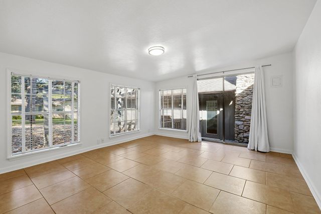 10903 Mellow LN, Austin, TX 78759
