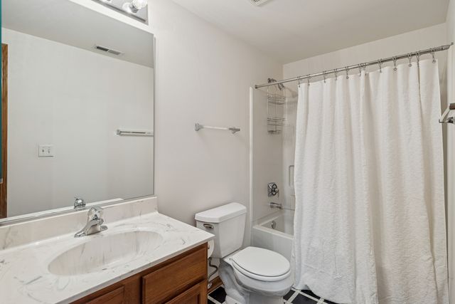 2778 N Augusta Drive, Wadsworth, IL 60083