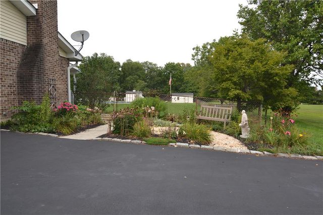 634 Gladys Drive, Bushkill Twp, PA 18064