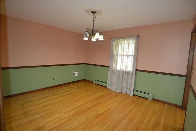 634 Gladys Drive, Bushkill Twp, PA 18064