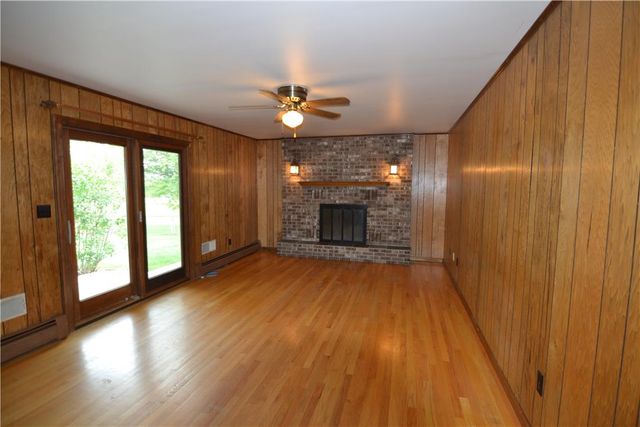 634 Gladys Drive, Bushkill Twp, PA 18064