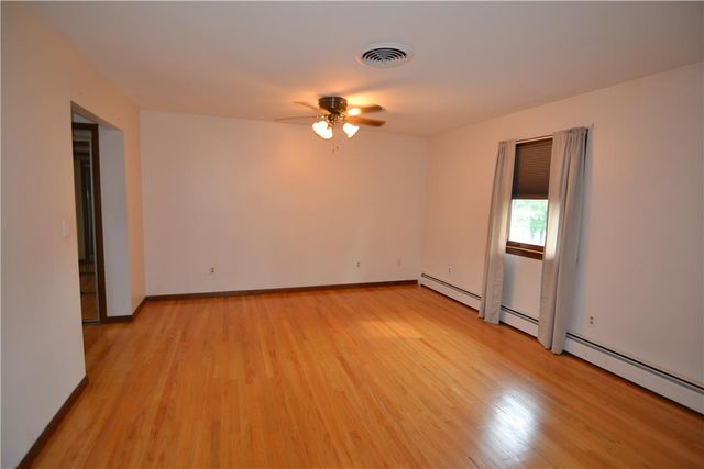 634 Gladys Drive, Bushkill Twp, PA 18064