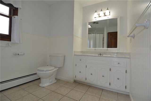 634 Gladys Drive, Bushkill Twp, PA 18064