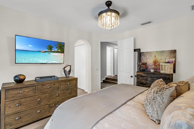 6407 Bella Circle 403, Boynton Beach, FL 33437