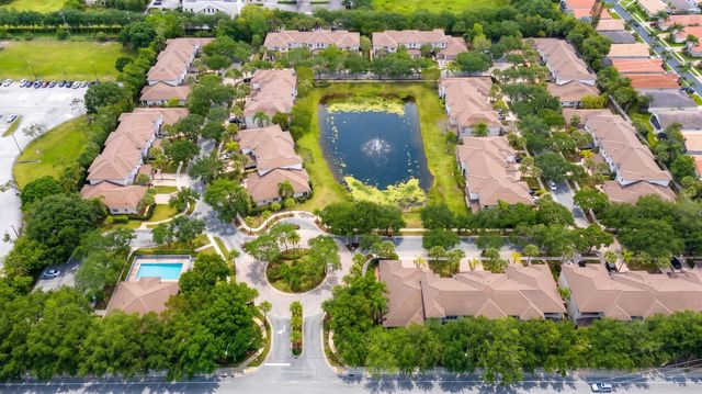 6407 Bella Circle 403, Boynton Beach, FL 33437