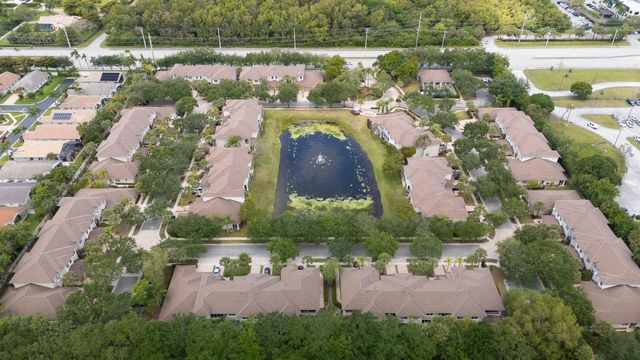6407 Bella Circle 403, Boynton Beach, FL 33437