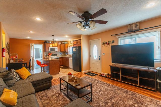 1530 6th Avenue, Freedom, PA 15042