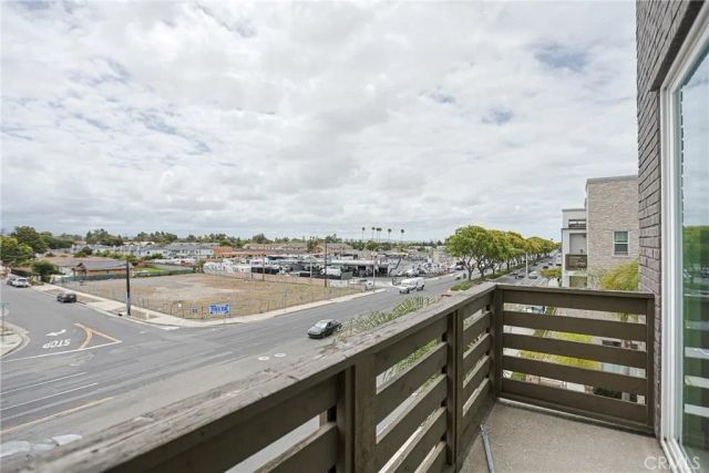 1300 N HARBOR Boulevard, Santa Ana, CA 92703