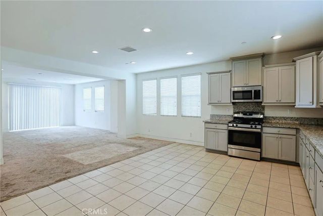 1300 N HARBOR Boulevard, Santa Ana, CA 92703