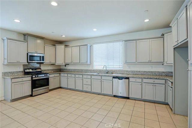 1300 N HARBOR Boulevard, Santa Ana, CA 92703