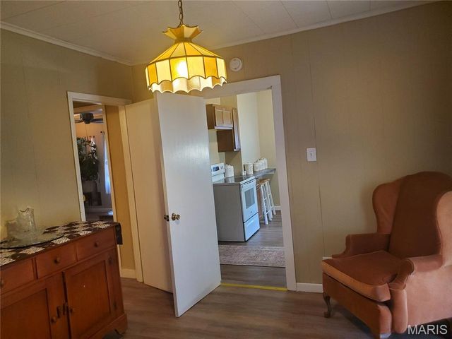 9966 South Road, Fairview Heights, IL 62208