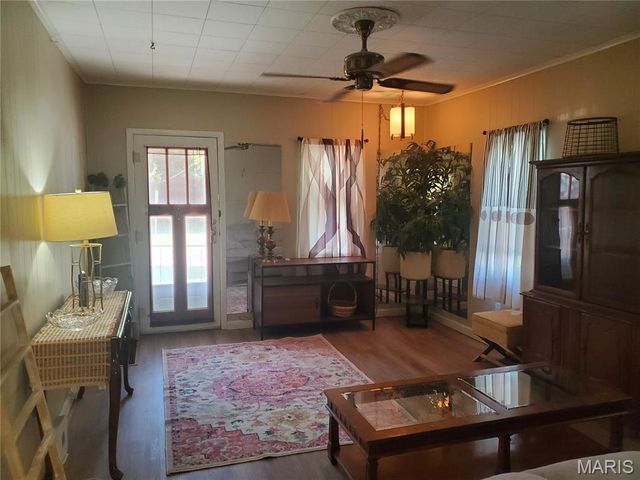 9966 South Road, Fairview Heights, IL 62208