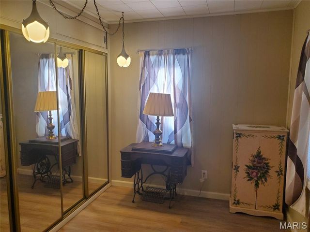 9966 South Road, Fairview Heights, IL 62208