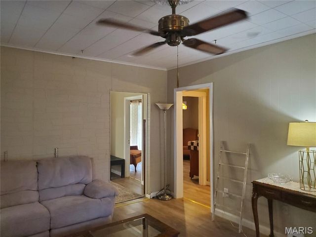 9966 South Road, Fairview Heights, IL 62208