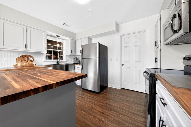 1 N Whisper Court, Columbus, GA 31909