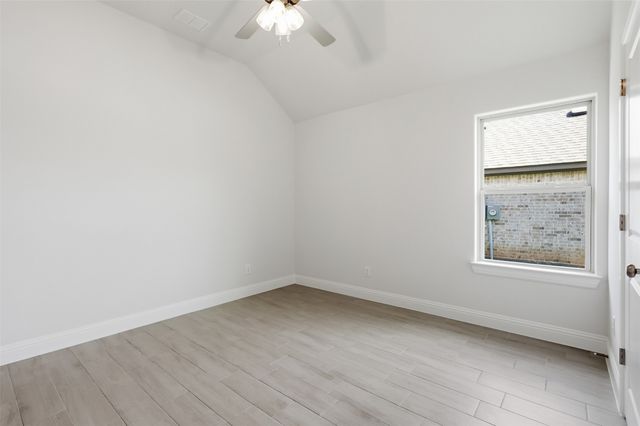 816 Haley Street, Springtown, TX 76082