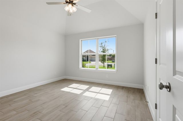 816 Haley Street, Springtown, TX 76082