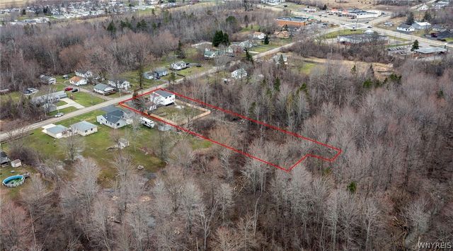 789 Lake Street, Evans, NY 14006