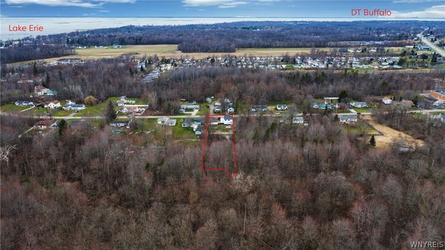 789 Lake Street, Evans, NY 14006