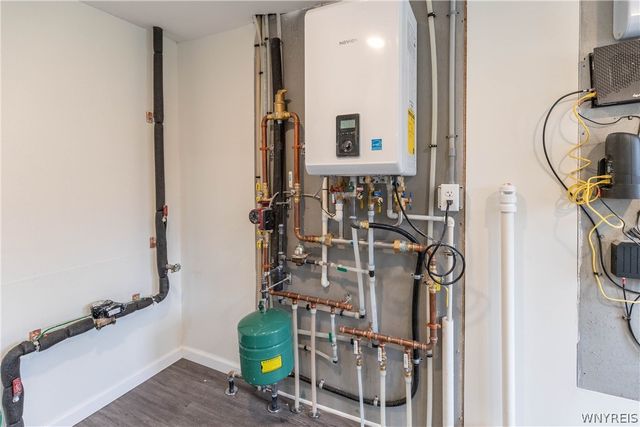 789 Lake Street, Evans, NY 14006