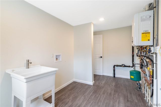 789 Lake Street, Evans, NY 14006