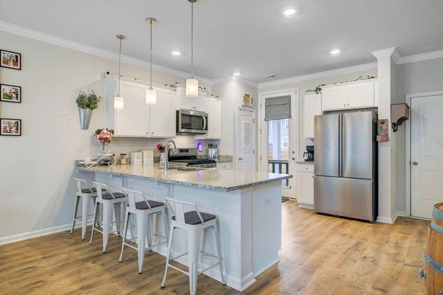 405 Oak View Way, Summerville, SC 29483