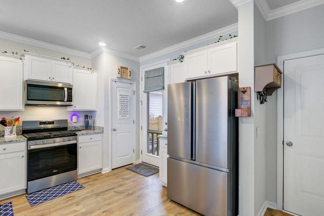 405 Oak View Way, Summerville, SC 29483