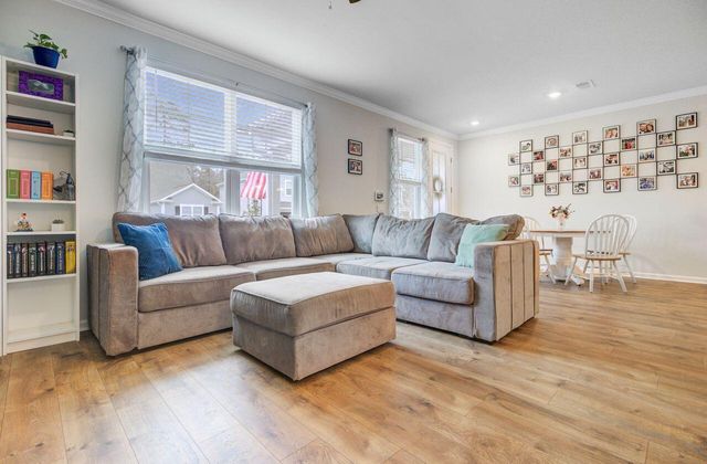 405 Oak View Way, Summerville, SC 29483