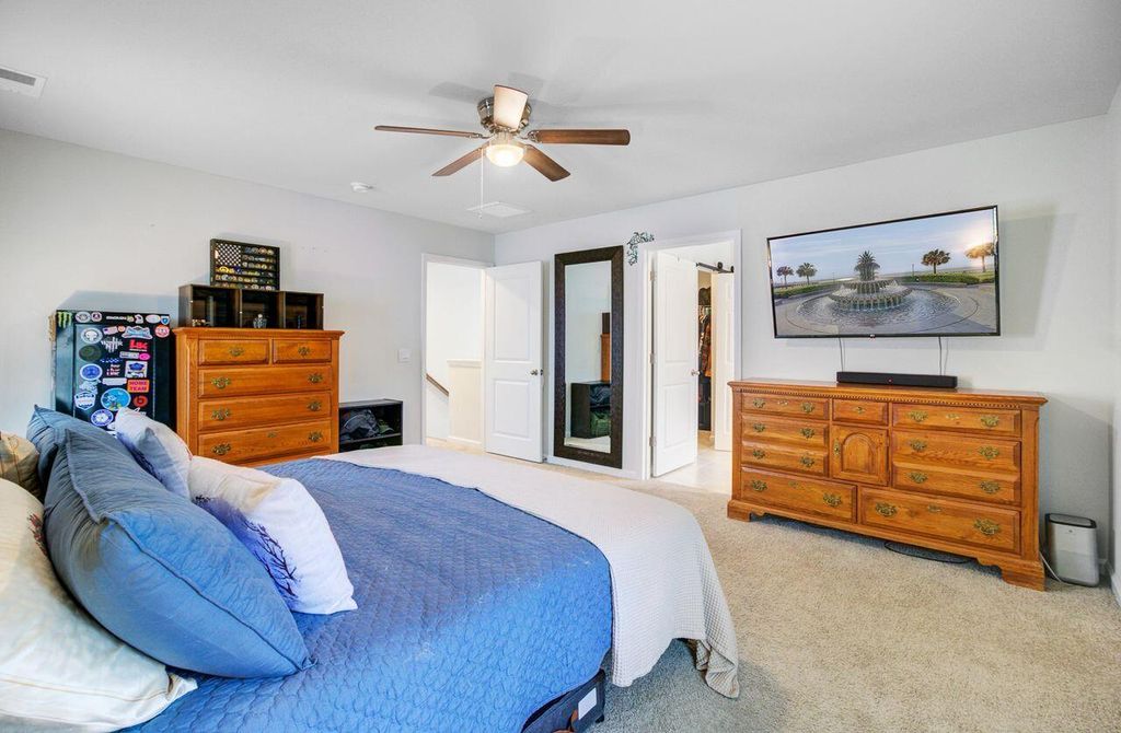 Image 21 of property listing at 405 Oak View Way, Summerville, SC 29483