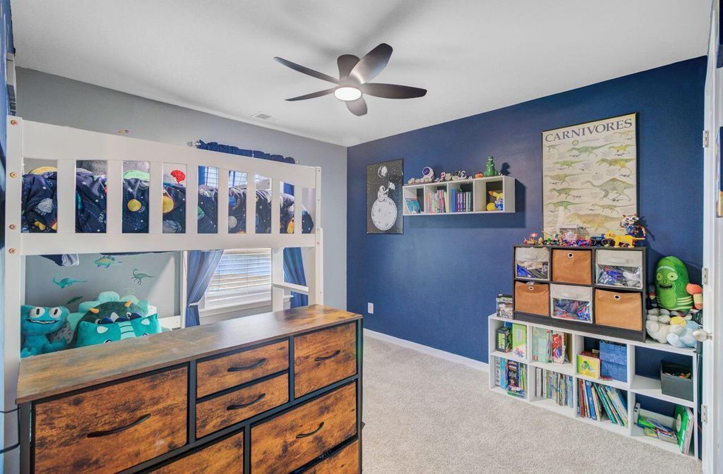 Image 29 of property listing at 405 Oak View Way, Summerville, SC 29483