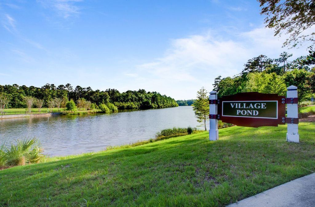 Image 46 of property listing at 405 Oak View Way, Summerville, SC 29483