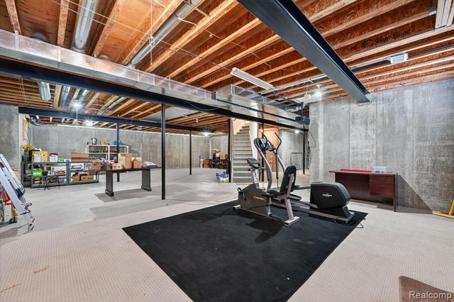 68649 Cornerstone Drive, Washington, MI 48095