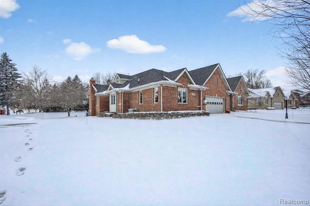 68649 Cornerstone Drive, Washington, MI 48095