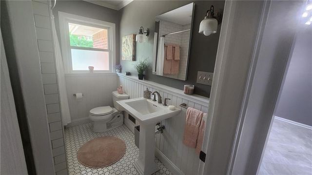 2132 Clairmont Road, Decatur, GA 30033