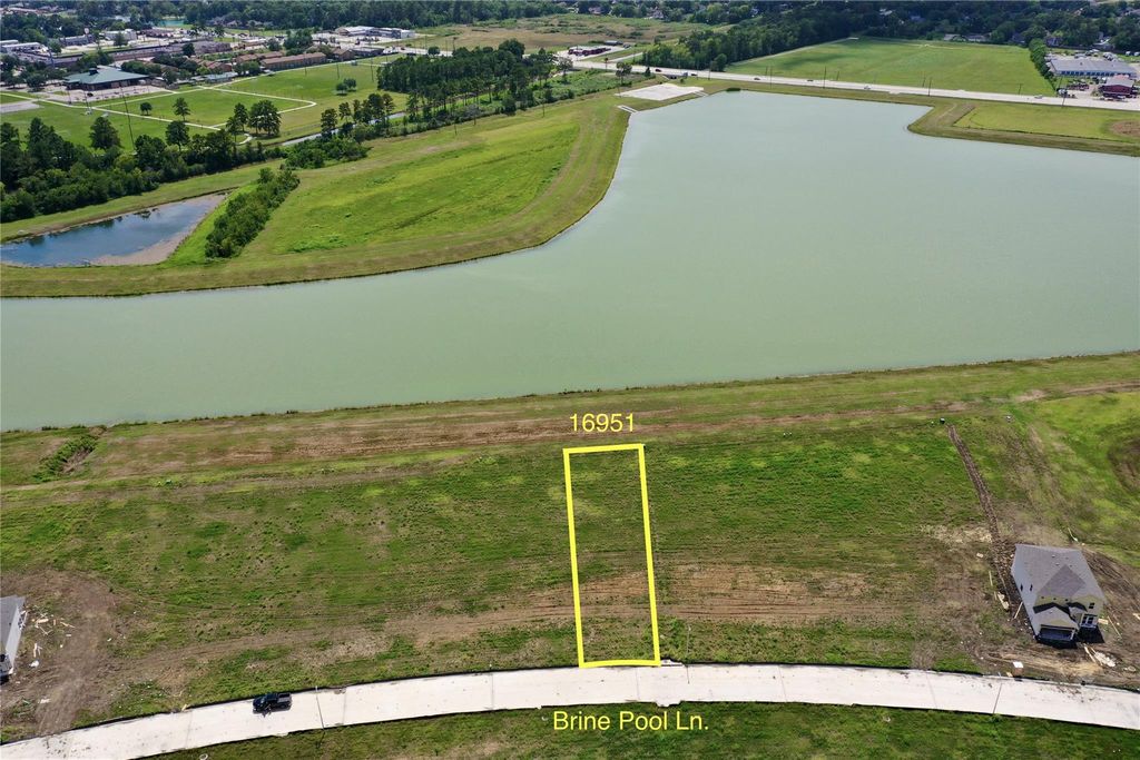 16951 Brine Pool Lane, Crosby, TX 77532