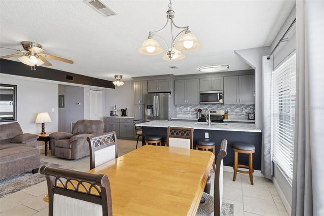 9950 62ND TERRACE N 415, St Petersburg, FL 33708