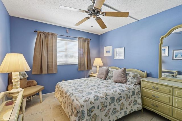 9950 62ND TERRACE N 415, St Petersburg, FL 33708