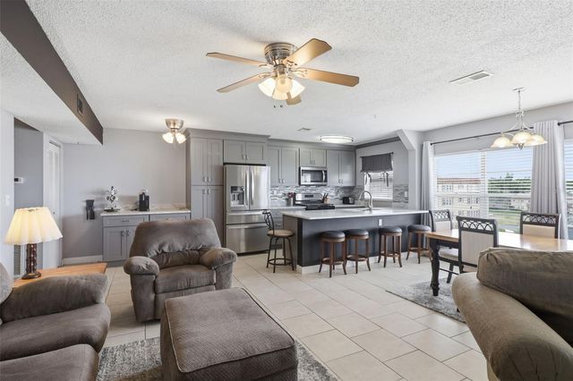 9950 62ND TERRACE N 415, St Petersburg, FL 33708