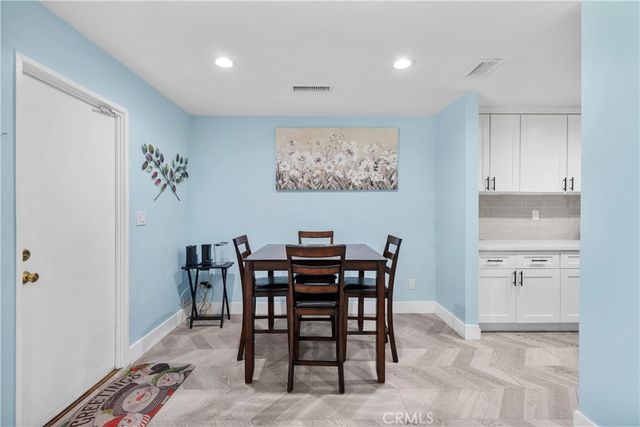 20110 Kinzie, Chatsworth, CA 91311