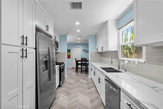 20110 Kinzie, Chatsworth, CA 91311