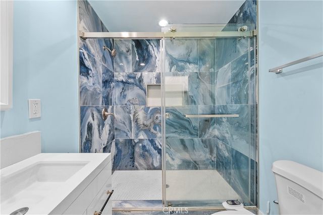 20110 Kinzie, Chatsworth, CA 91311