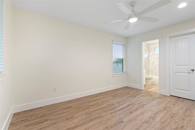 5702 Palo Blanco LN B, Austin, TX 78744