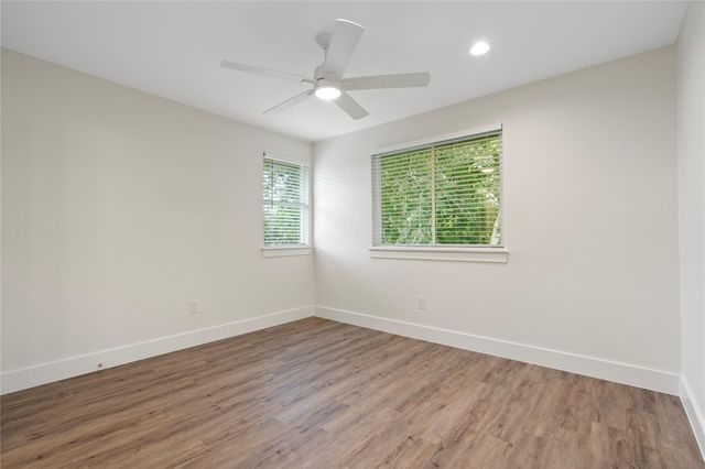 5702 Palo Blanco LN B, Austin, TX 78744