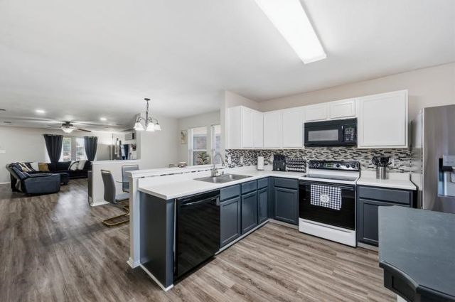 8721 Hunters Point Way, Fort Worth, TX 76123