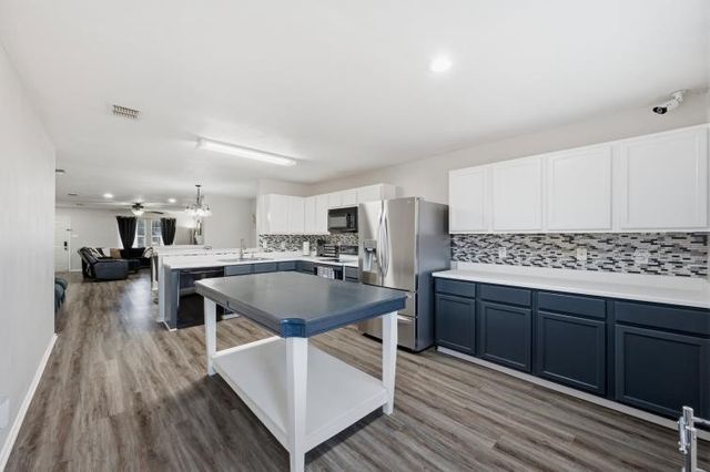 8721 Hunters Point Way, Fort Worth, TX 76123