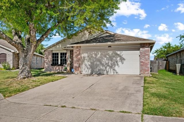 8721 Hunters Point Way, Fort Worth, TX 76123