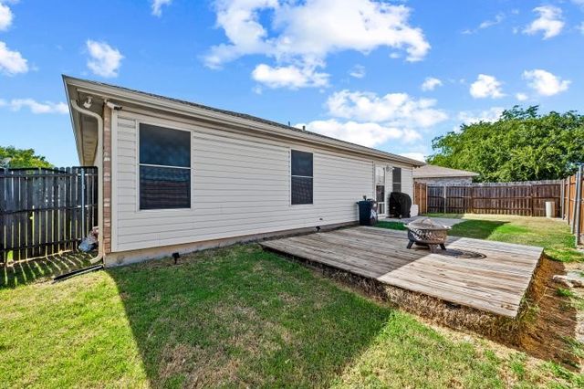 8721 Hunters Point Way, Fort Worth, TX 76123