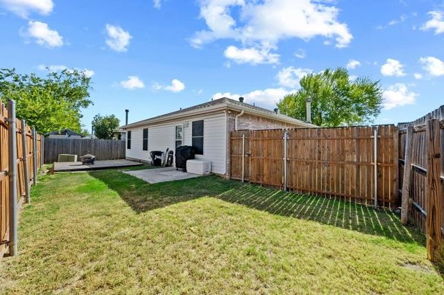 8721 Hunters Point Way, Fort Worth, TX 76123