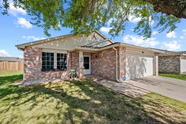 8721 Hunters Point Way, Fort Worth, TX 76123