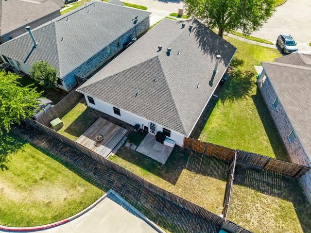 8721 Hunters Point Way, Fort Worth, TX 76123
